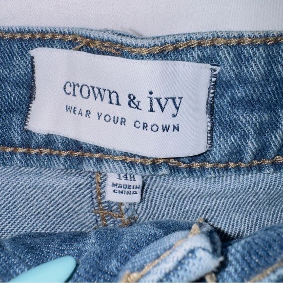 Crown & Ivy Medium Wash Denim High Rise Straight Leg Balloon Fit Jean size 14 - Picture 4 of 7